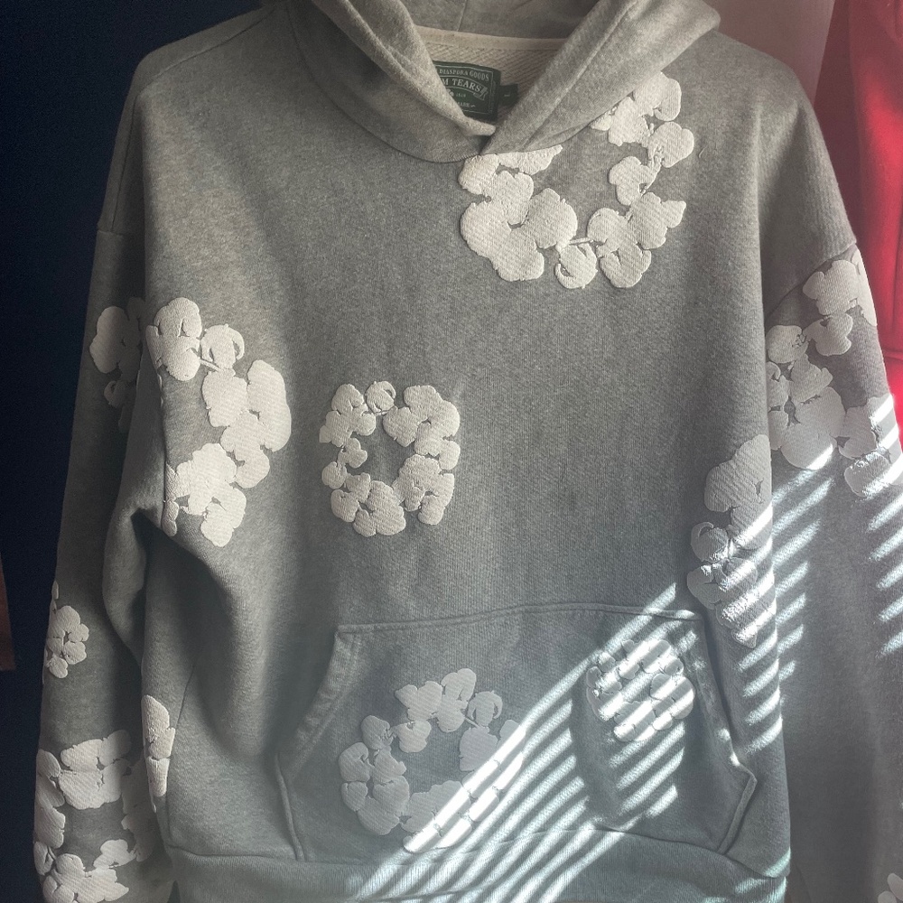 GREY DENIM TEAR